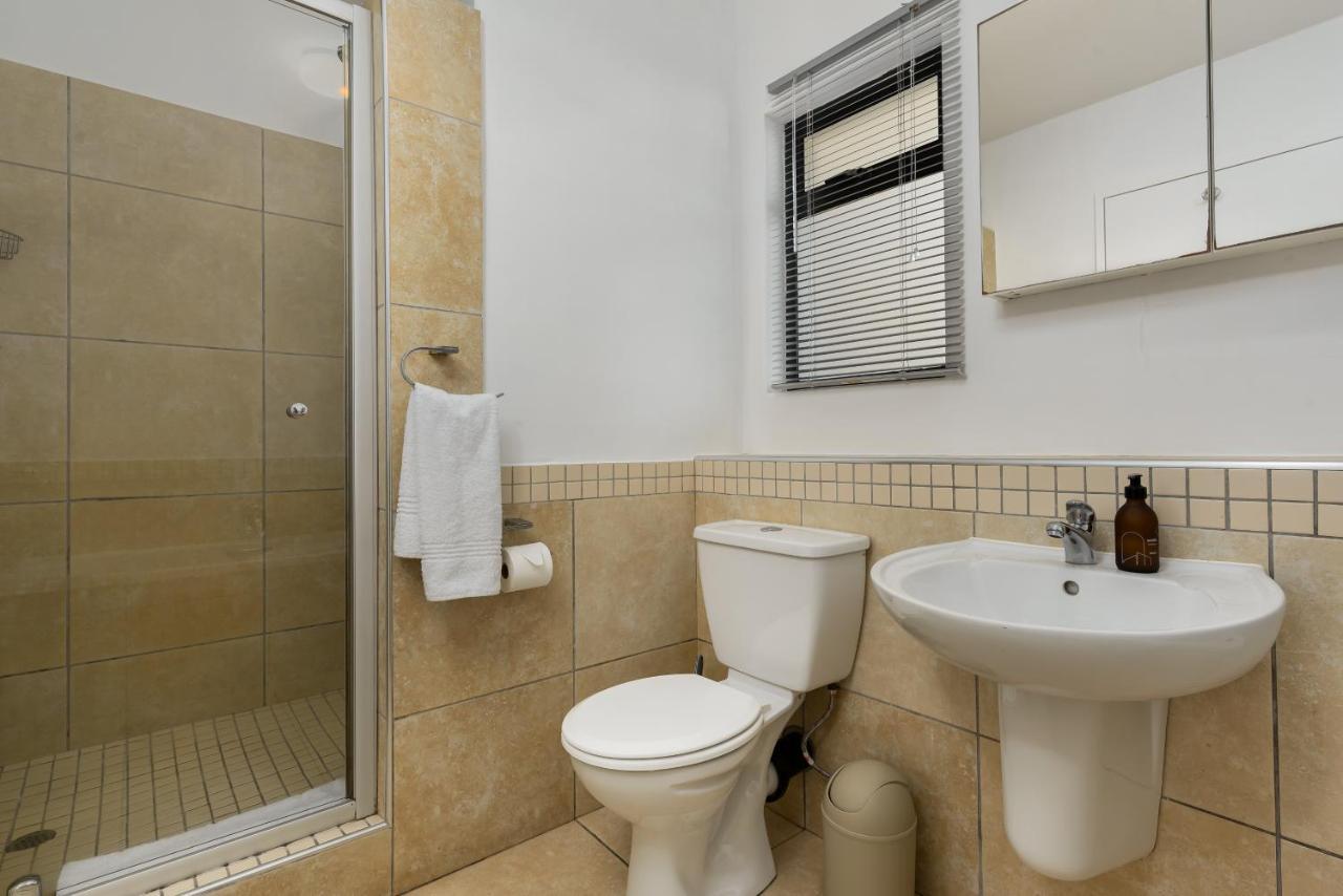 Knightsbridge 108